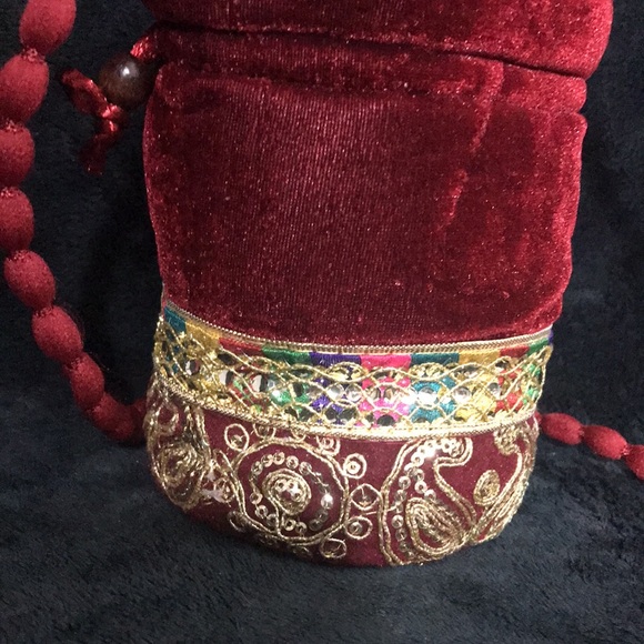 Small Bucket Bag - Picture 2 of 9